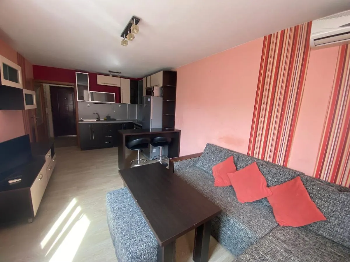 Lazarovi Varna Apartment location